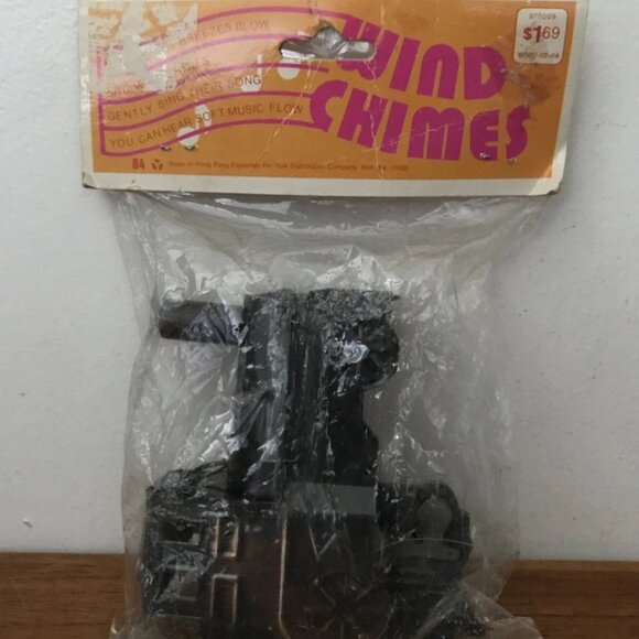 NEW Vintage Railroad Locomotive Train Tin Wind Chimes 1880 Hong Kong Model 84 - Picture 1 of 5